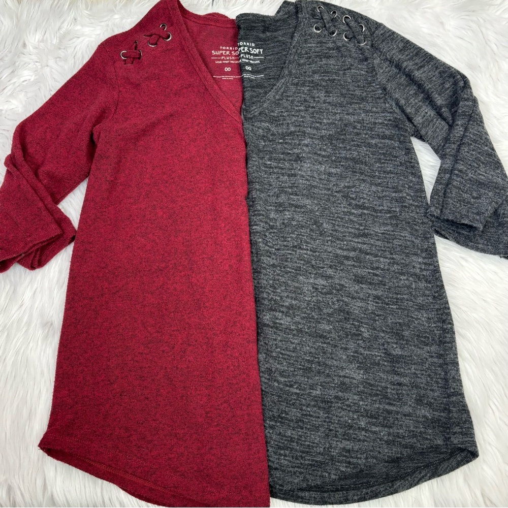 Torrid Lot of 2 Super Soft Plush V-Neck Lace-Up Shoulder Detail Sweater 00X MED.
